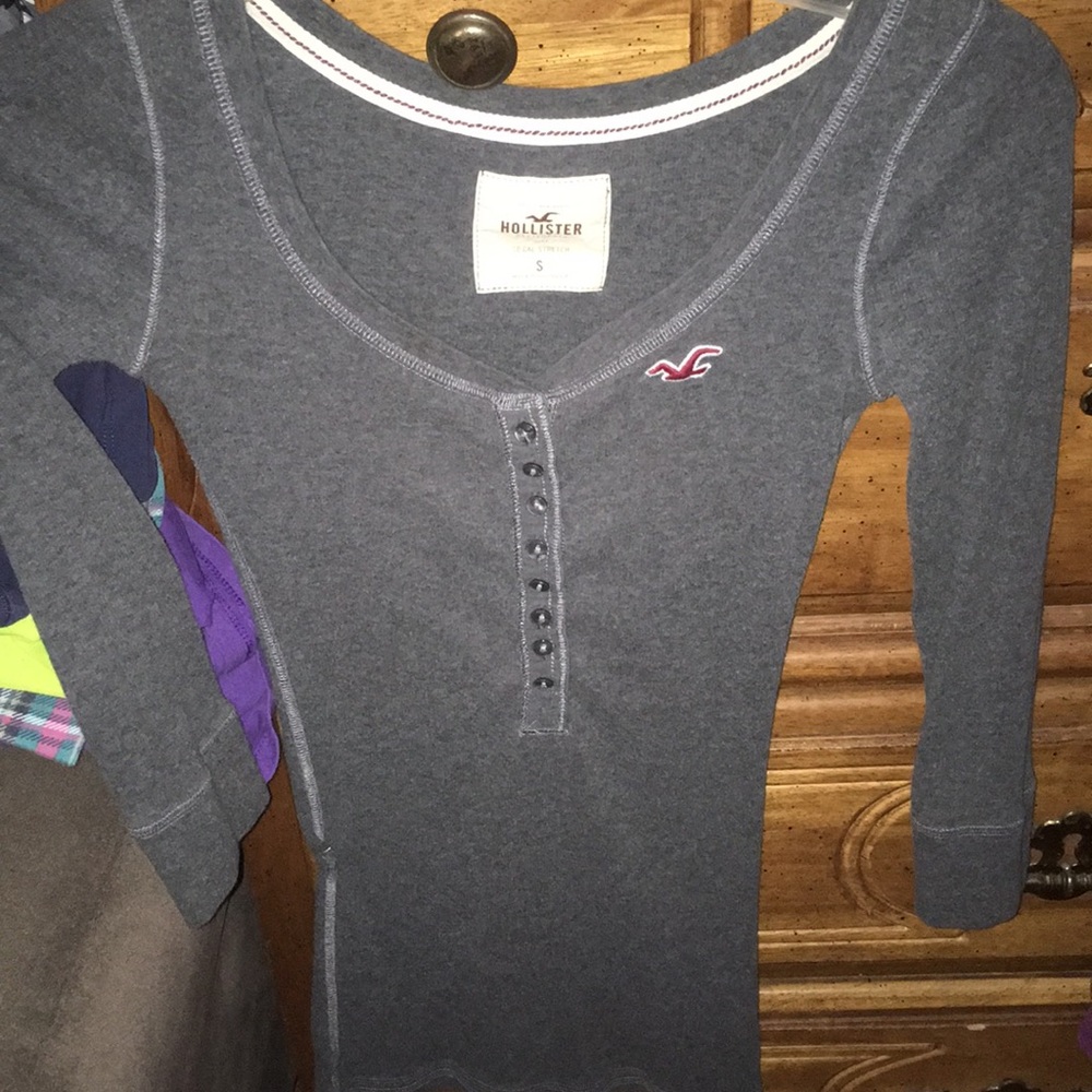 Hollister quater sleeve